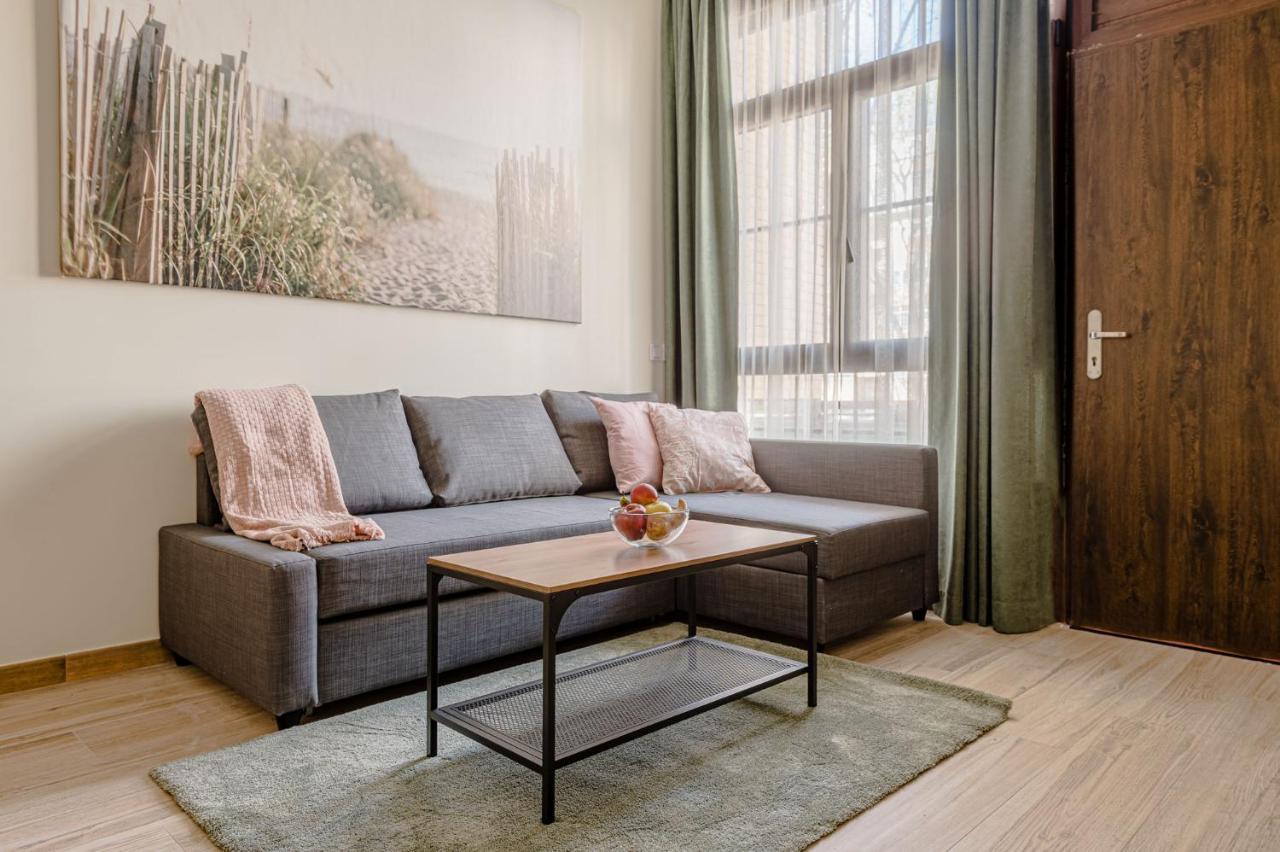 Simone Apartments Мадрид Экстерьер фото