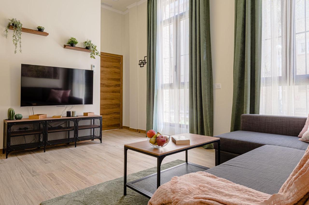 Simone Apartments Мадрид Экстерьер фото