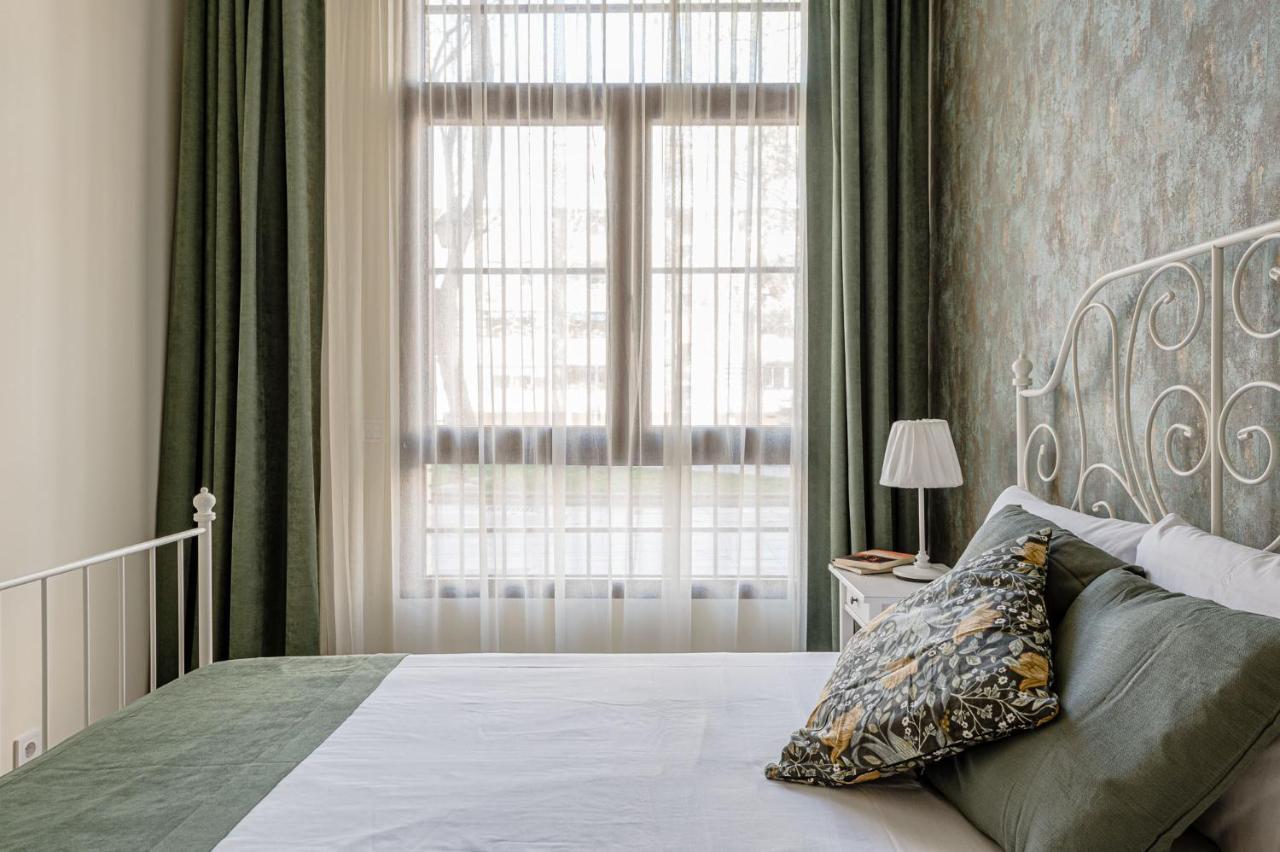 Simone Apartments Мадрид Экстерьер фото