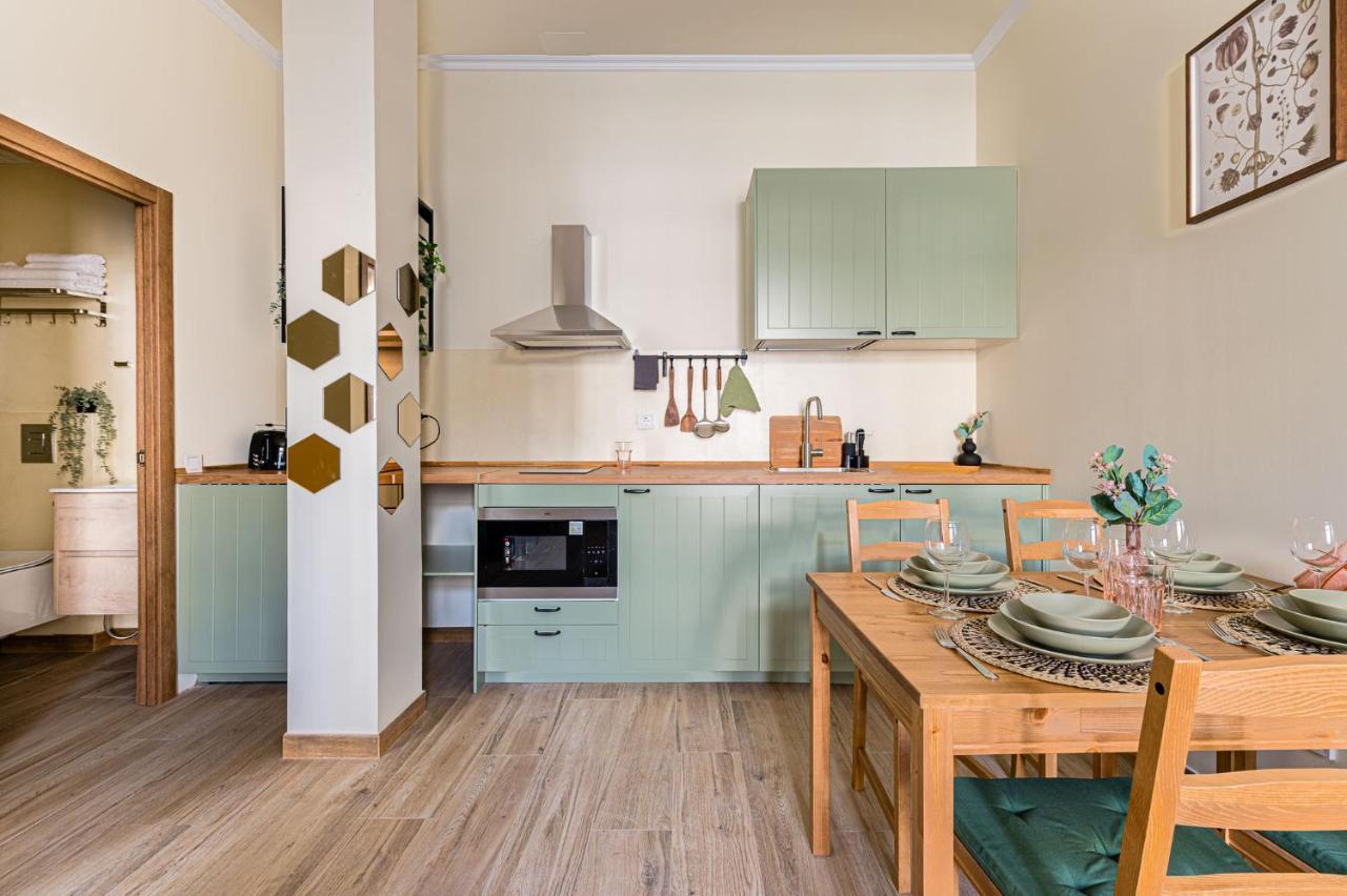 Simone Apartments Мадрид Экстерьер фото